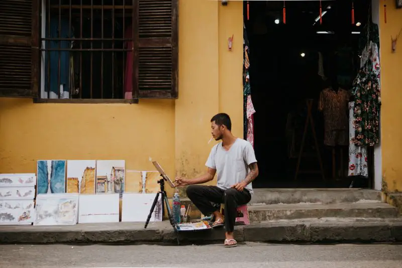 Street Artist vietnam paintings souvenirs