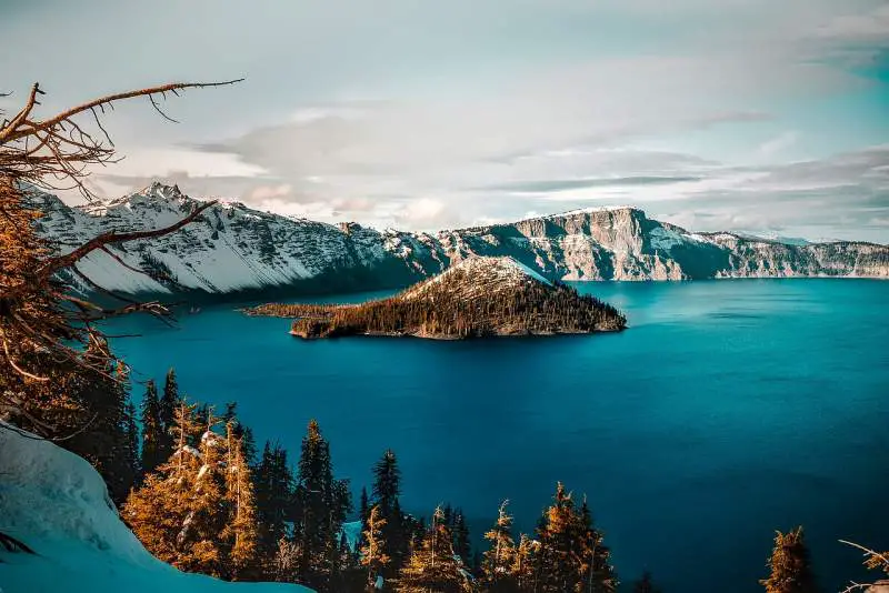 Crater Lake Park USA places travel bucketlist